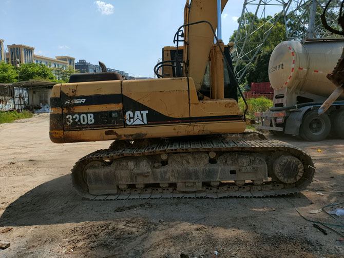 used Cat 320B with Hammer for sale