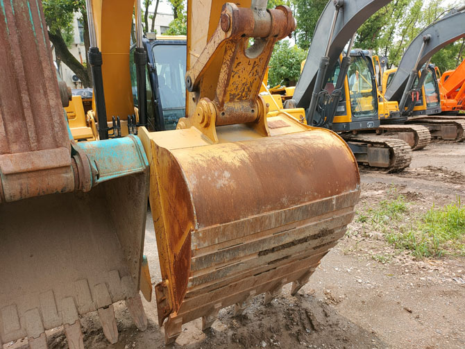 used caterpillar 320D For Sale