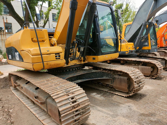 used caterpillar 320D For Sale