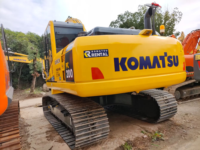 Used Komatsu PC200-8 For Sale