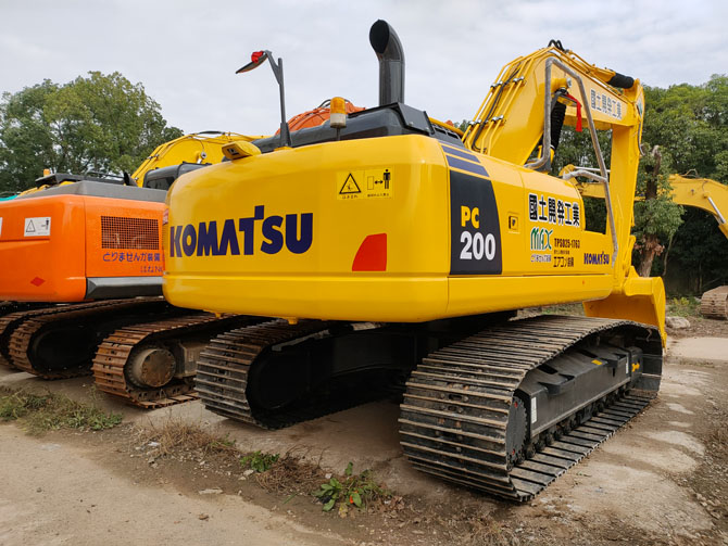 Used Komatsu PC200-8 For Sale