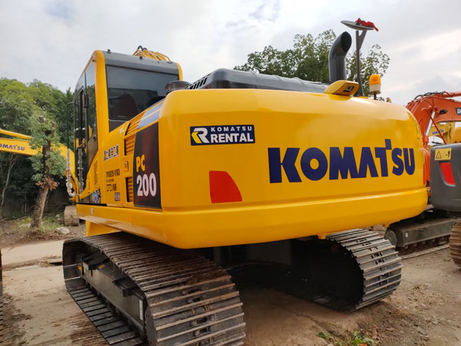 Used Komatsu PC200-8 For Sale