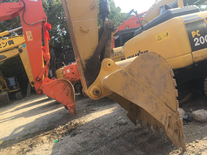 Caterpillar 320D2 For Sale