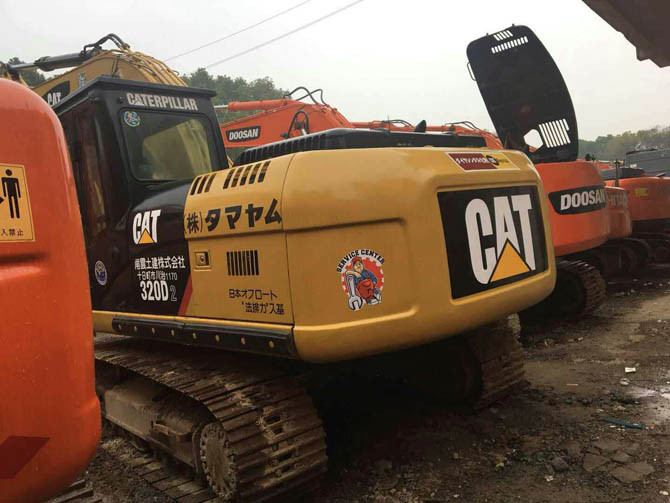 Caterpillar 320D2 For Sale