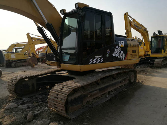 Caterpillar 323D2 For Sale