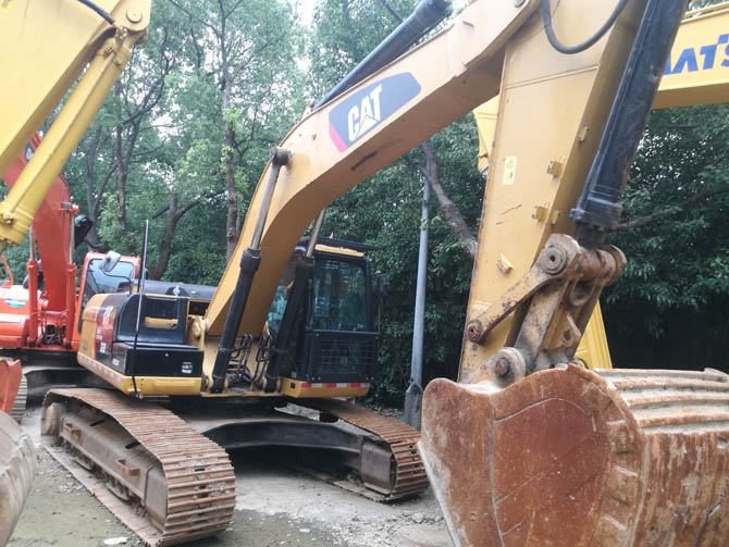 Caterpillar 326D2L For Sale