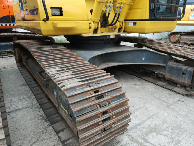 Komatsu PC220-8 For Sale