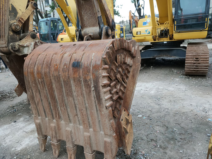 Original Komatsu PC200-8 For Sale