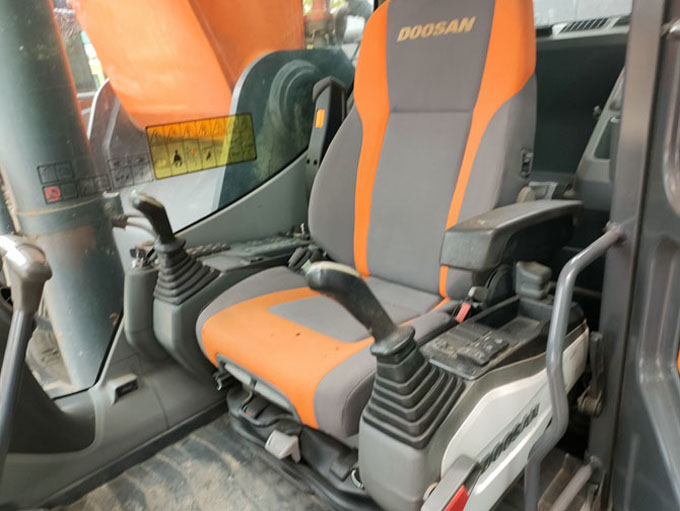 Used Doosan DX530LC-5