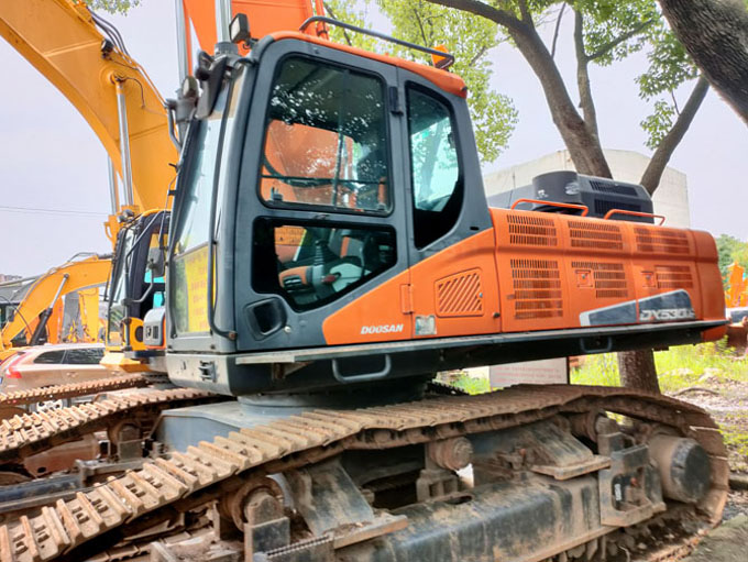 Used Doosan DX530LC-5 For Sale