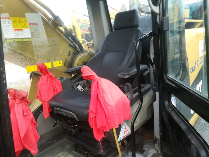 Cat 349D For Sale - Cabin View