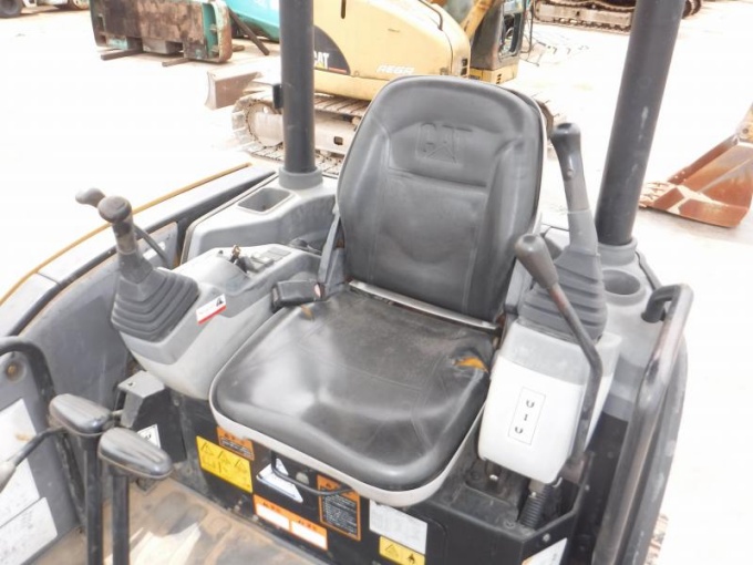 Used Cat 303C Mini Excavator 2007 Model – Made in Japan