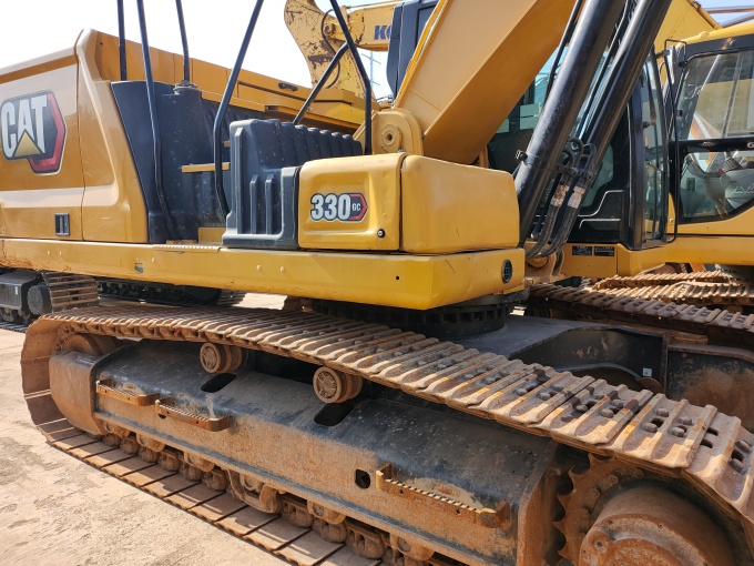 Cat 330GC for sale, 2022 model, 3100 hours, made in Japan
