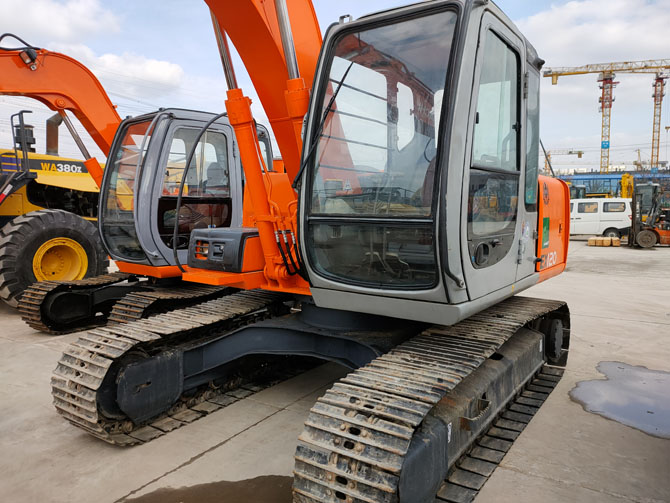 Hitachi EX120 for sale – used Japanese excavator