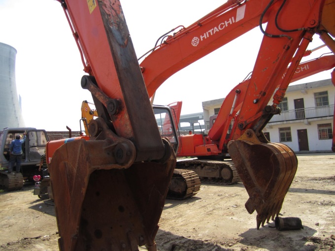 Hitachi ZX330 For Sale - 2014 Used Excavator Made in Japan