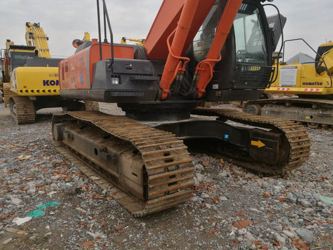 Hitachi ZX350 For Sale – 2013 Japan-Made Excavator - Front right side view