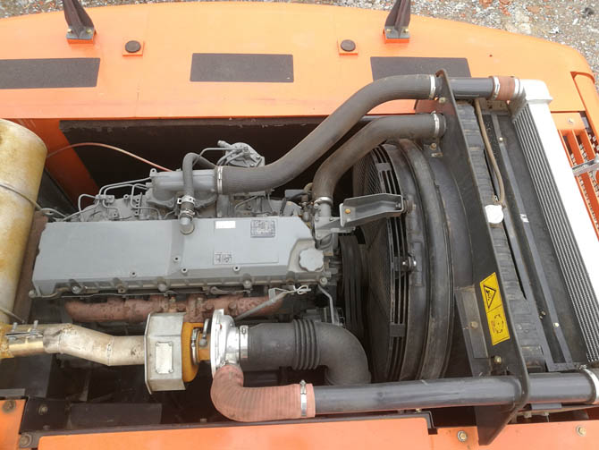Hitachi ZX350 For Sale – 2013 Japan-Made Excavator - Engine view