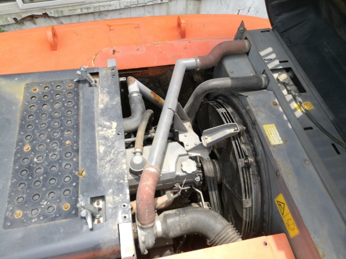 Hitachi ZX350-3 For Sale 2012 Excavator Made in Japan - Engine view