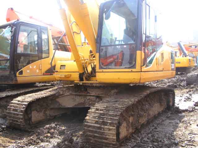 Komatsu PC200-7 Excavator For Sale – 2011 Model in Excellent Condition