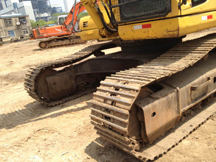 2010 Komatsu PC300 7 Excavator for Sale – Made in Japan, Original Engine, 7780 Hours - Front left side view