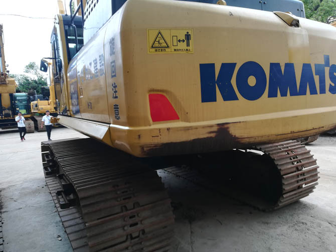 Komatsu PC490LC for Sale – 2020 Japan-Made Used Excavator - Rear left side view