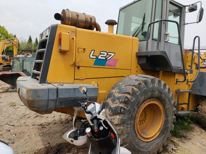 2021 TCM Loader with Clamp L27-7 Made in Japan