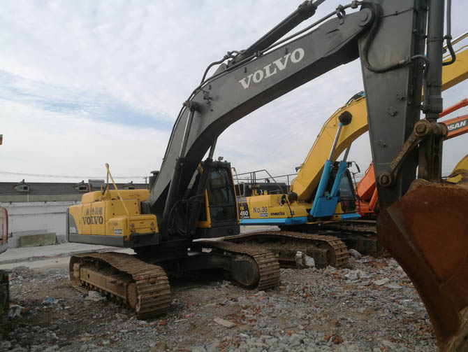 Used Volvo EC360 For Sale – 2012 Model Excavator, Korea Made - Front right side