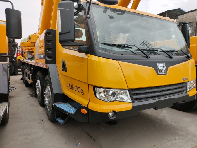 XCMG XCT75 For Sale 2017 model 75 ton truck crane - Front right side view