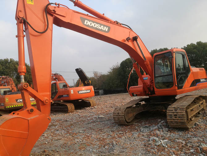 Doosan DH220LC-7 For Sale - 2011 Korean Excavator
