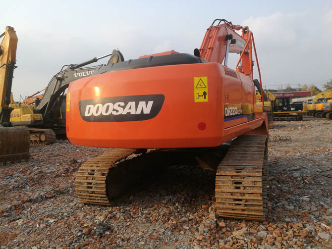 Doosan DH220LC-7 For Sale - 2011 Korean Excavator