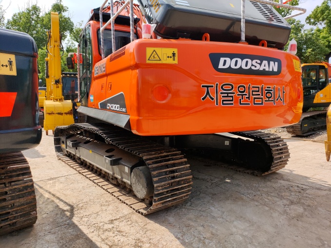 Doosan DX300 For Sale - 2023 Model Made in Korea