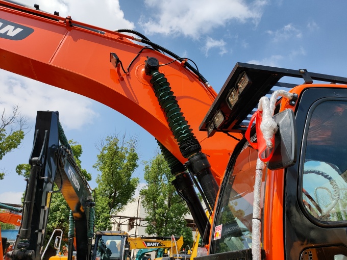 Doosan DX300 For Sale - 2023 Model Made in Korea
