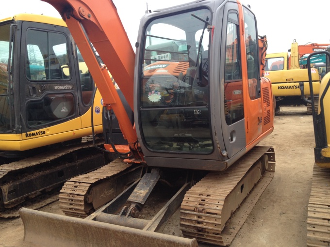 Hitachi ZX60 for sale - 2017 used mini excavator from Japan