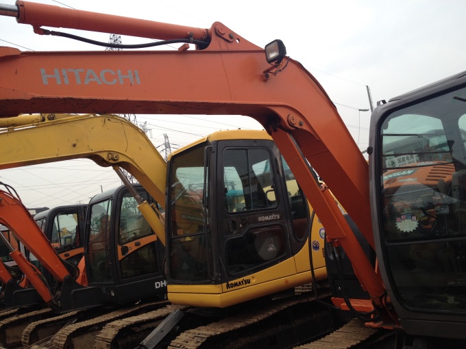 Hitachi ZX60 for sale - 2017 used mini excavator from Japan