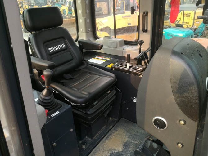Shantui Bulldozer SD16 for sale – 2021 model, low hours, made in China