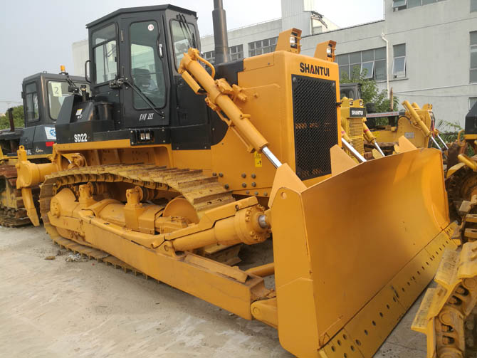 Shantui Bulldozer SD22 for sale – 2023 model, made in China, in excellent condition