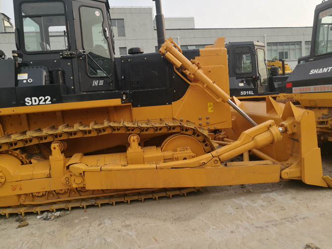 Shantui Bulldozer SD22 for sale – 2023 model, made in China, in excellent condition