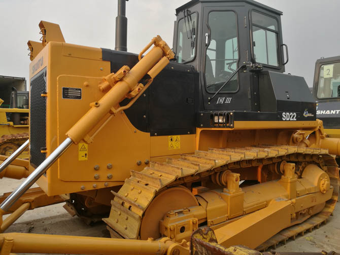 Shantui Bulldozer SD22 for sale – 2023 model, made in China, in excellent condition