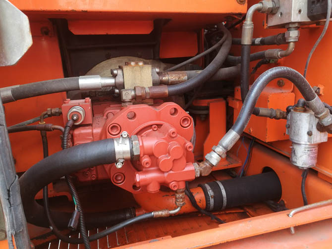 Doosan DH150LC-7 For Sale 2013 model excavator made in South Korea