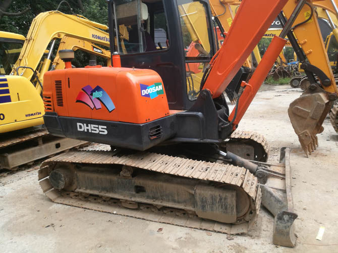 Doosan DH55-V For Sale 2012 Doosan mini excavator low hours excellent condition