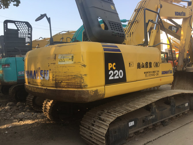 Original Komatsu PC220-8 excavator for sale, 2012 model, made in Japan