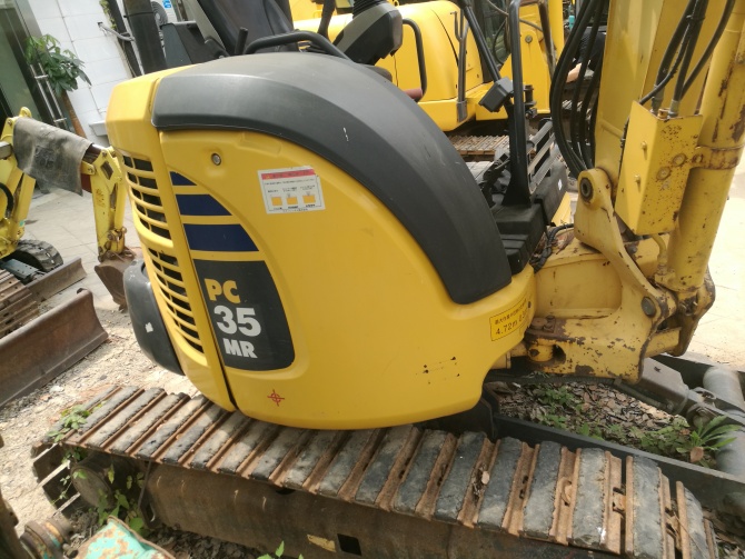 Komatsu PC35MR-2 For Sale 2010 mini excavator made in Japan