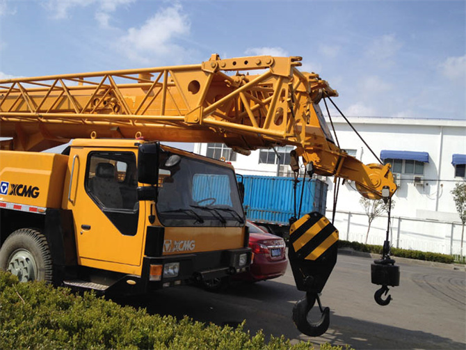 XCMG QY50K-II Mobile Crane For Sale - 50 Ton Capacity with Five-Section Boom