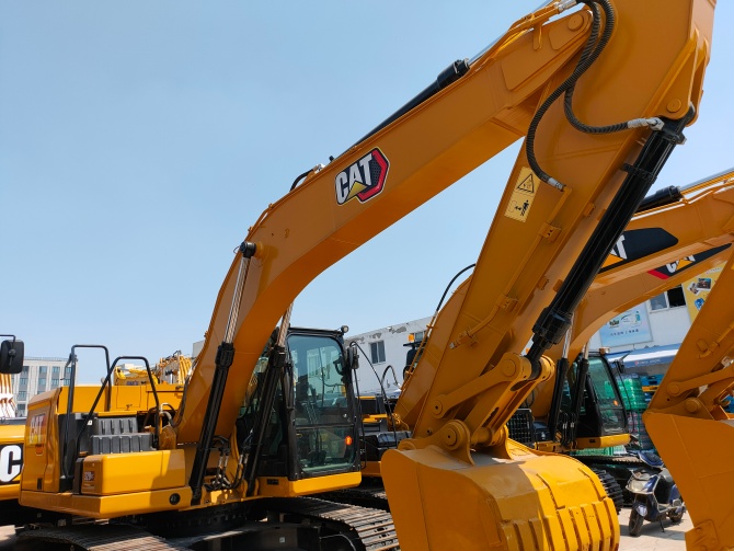 Caterpillar 320GC For Sale in China 2022 model excavator made in Japan
