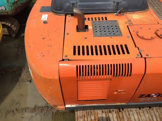 Hitachi ZX240 Excavator For Sale 2012 Model Made in Japan in Excellent Working Condition
