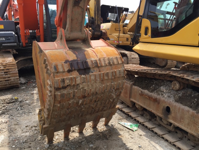 Hitachi ZX240 Excavator For Sale 2012 Model Made in Japan in Excellent Working Condition