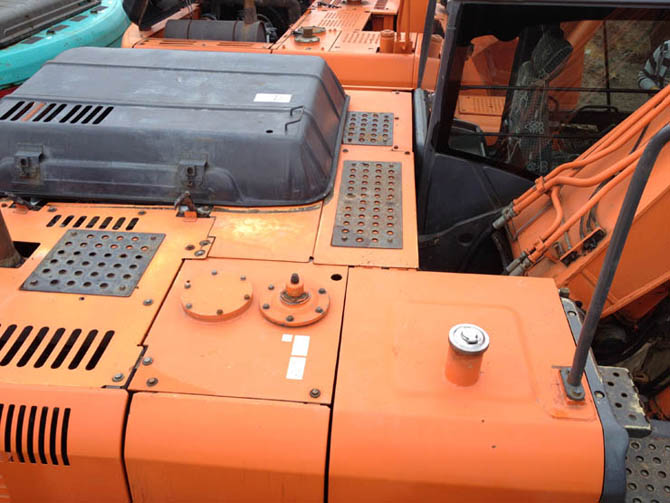 Hitachi ZX240-3 for sale 2012 model made in Japan