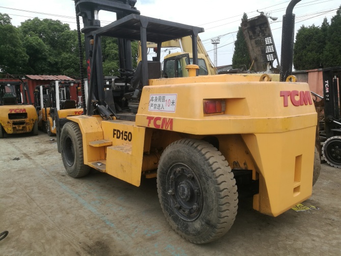 TCM FD150 15 ton forklift for sale in excellent working condition