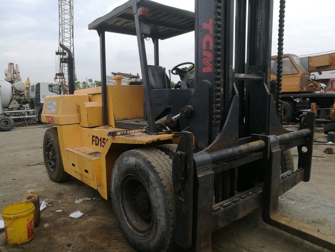 TCM FD150 15 ton forklift for sale in excellent working condition