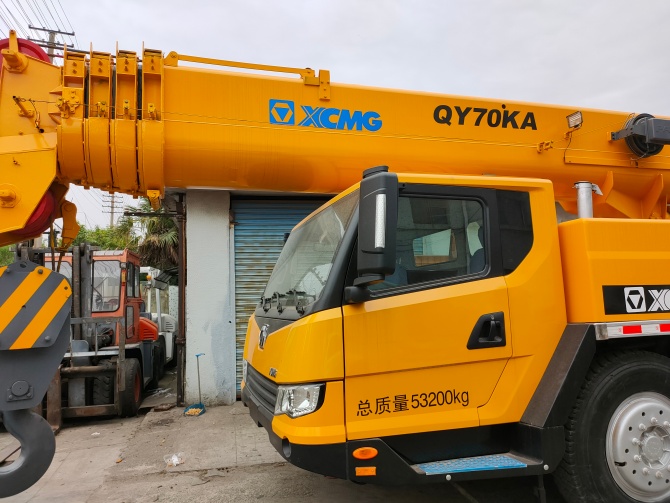 XCMG Crane QY70KA for Sale 70 Ton Truck Crane 2018 Model Made in China